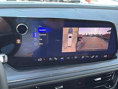 New 2026 Chevrolet Suburban Premier AWD/4WD image 30