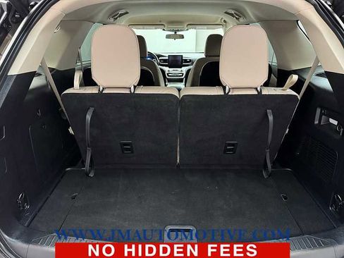 Used 2021 Ford Explorer XLT w/ Equipment Group 202A image 17