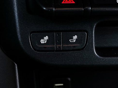 Used 2018 Chevrolet Colorado Z71 image 26