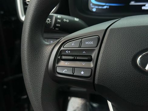 Used 2023 Hyundai Venue SE w/ Cargo Package image 31