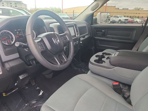 Used 2019 RAM 1500 Express w/ Express Value Package AWD/4WD image 22