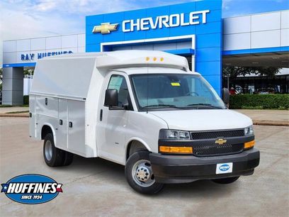 New 2025 Chevrolet Express 3500 w/ Power Convenience Package