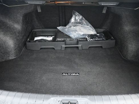 Used 2023 Nissan Altima 2.5 SR image 22