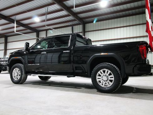Used 2022 GMC Sierra 2500 Denali w/ Denali Ultimate Package AWD/4WD image 7