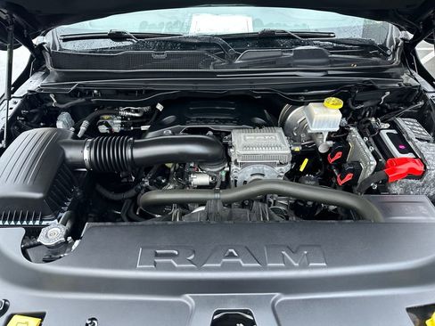 Used 2020 RAM 1500 Laramie image 28