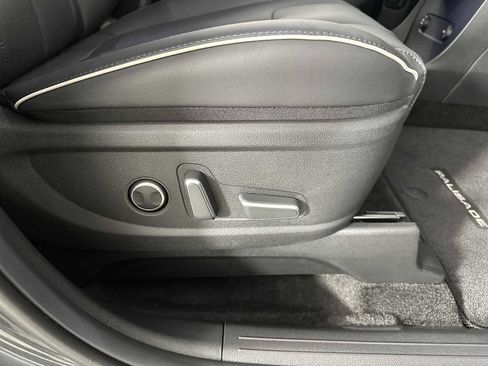 Used 2025 Hyundai Palisade SEL image 32