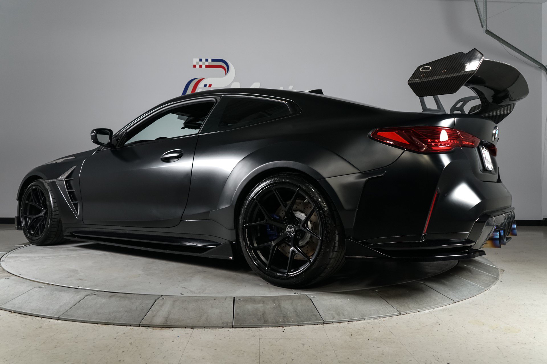 Used 2021 BMW M4 Coupe w/ Executive Package RWD image 5