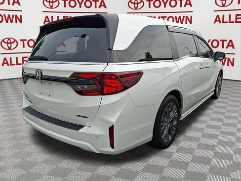 Used 2025 Honda Odyssey Touring image 6