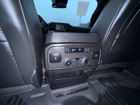 Used 2018 Ford Expedition Limited w/ Equipment Group 301A AWD/4WD image 25