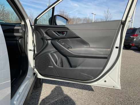 Used 2025 Subaru Crosstrek 2.5i Limited w/ Popular Package #3A image 18