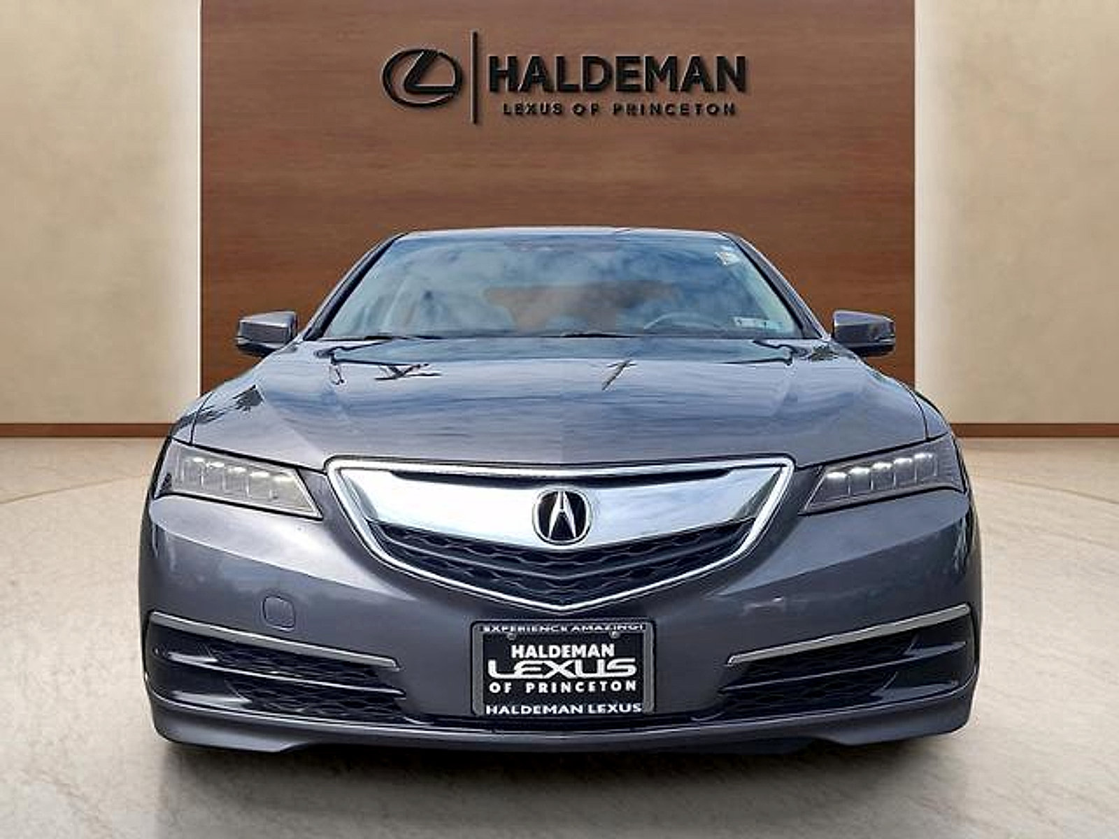 Used 2017 Acura TLX w/ Technology Package FWD image 2