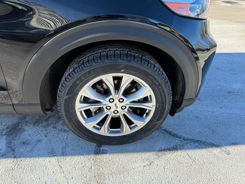 Used 2022 Ford Explorer XLT w/ Equipment Group 202A image 29