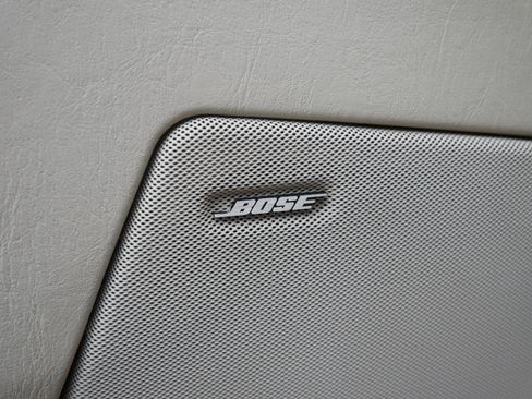 Used 2005 Cadillac XLR RWD image 14