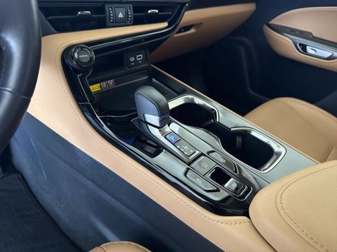Certified 2025 Lexus NX 250 FWD w/ Accessory Package (Z1) image 21