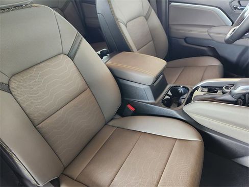 New 2026 Chevrolet Colorado ZR2 w/ Technology Package image 12