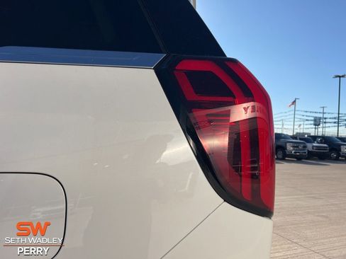 New 2025 Ford Expedition Platinum w/ Driver's Package image 10