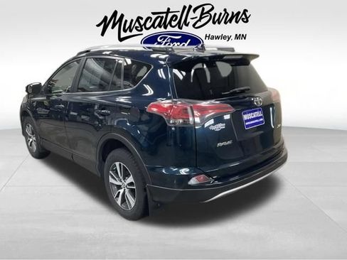Used 2017 Toyota RAV4 XLE FWD image 3