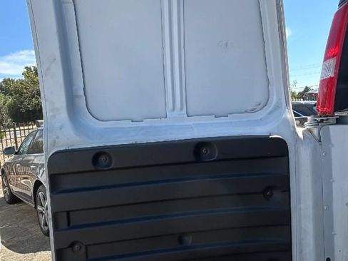 Used 2018 Chevrolet Express 3500 w/ Driver Convenience Package RWD image 42