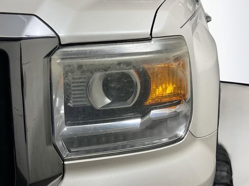 Used 2015 GMC Sierra 1500 SLT w/ SLT Crew Cab Value Package image 11