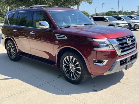 Used 2021 Nissan Armada Platinum w/ Captain's Chairs Package RWD image 2