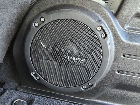 Used 2021 Jeep Wrangler Unlimited Sahara w/ Uconnect 4C Nav & Sound Group image 10