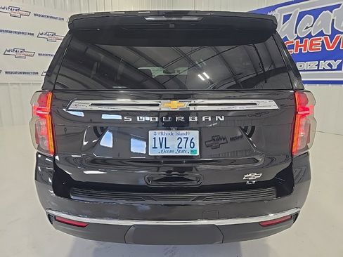 Used 2024 Chevrolet Suburban LT image 7