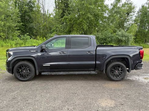 Used 2025 GMC Sierra 1500 Elevation image 8