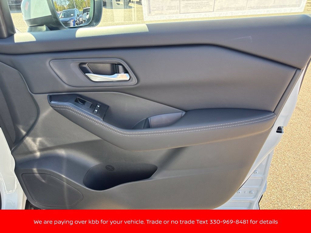 New 2027 Nissan Rogue SV w/ Cold Weather Package AWD/4WD image 30