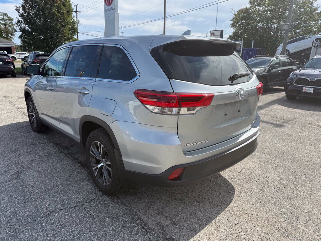 Certified 2019 Toyota Highlander Plus AWD/4WD image 9