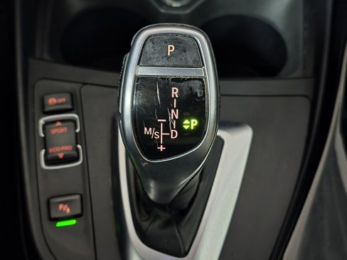 Used 2017 BMW 230i xDrive Convertible image 29