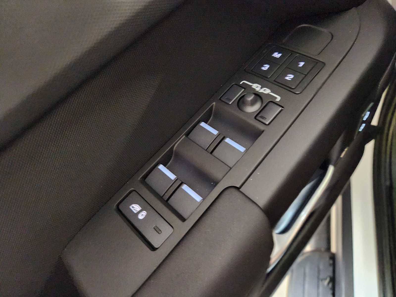New 2026 Land Rover Defender 110 S AWD/4WD image 22