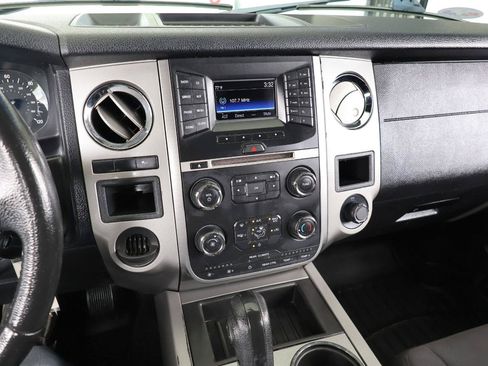 Used 2017 Ford Expedition XLT RWD image 45