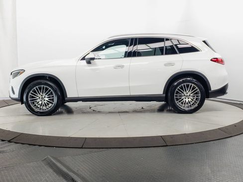 Certified 2026 Mercedes-Benz GLC 300 4MATIC image 4
