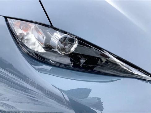 Used 2021 MAZDA MX-5 Miata Grand Touring image 25