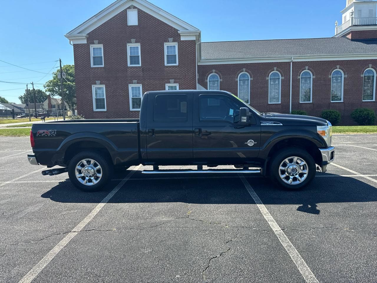 Used 2015 Ford F250 Lariat w/ Lariat Ultimate Package AWD/4WD image 3