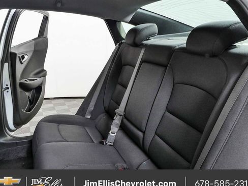 Used 2025 Chevrolet Malibu LT FWD image 18