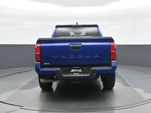 Used 2024 Toyota Tacoma TRD Sport image 6