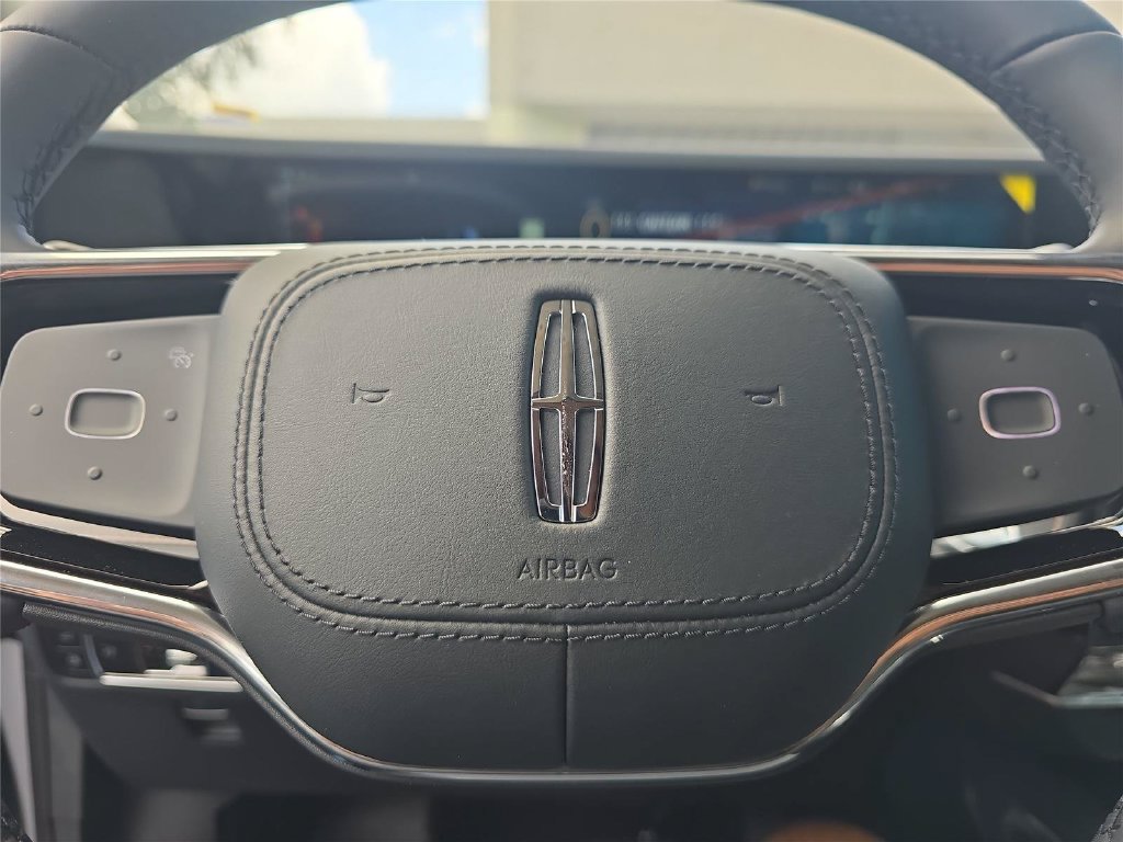 New 2026 Lincoln Nautilus Premier AWD/4WD image 24