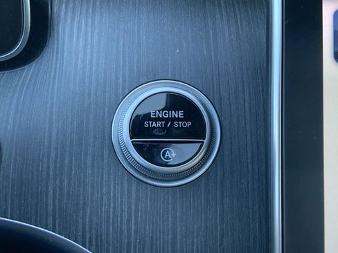 Used 2022 Mercedes-Benz C 300 4MATIC Sedan image 34