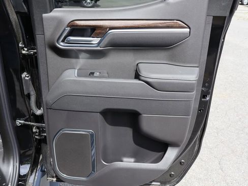 New 2026 GMC Sierra 1500 SLE w/ Preferred Package AWD/4WD image 21