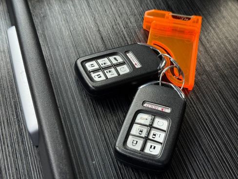 Used 2022 Honda Odyssey EX-L image 37