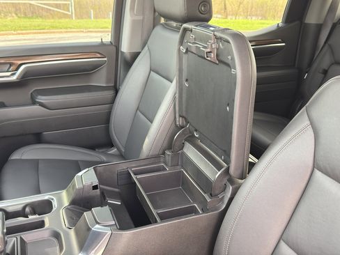 Used 2024 Chevrolet Silverado 1500 RST w/ Convenience Package II AWD/4WD image 21