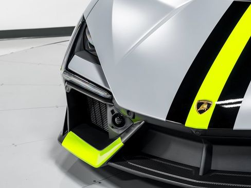 Used 2024 Lamborghini Revuelto AWD/4WD image 38