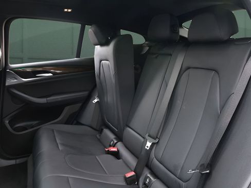 Used 2021 BMW X4 xDrive30i image 12