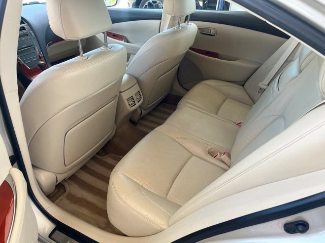 Used 2011 Lexus ES 350 FWD image 24
