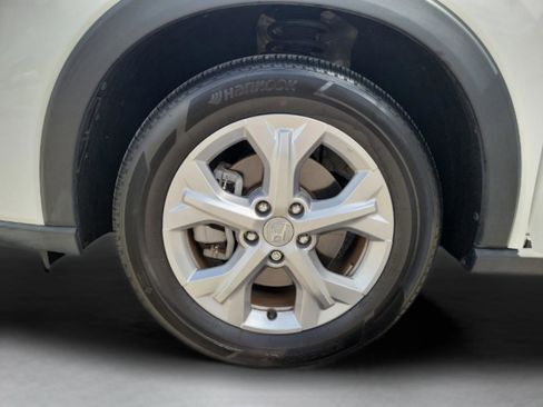 Certified 2024 Honda HR-V LX image 30