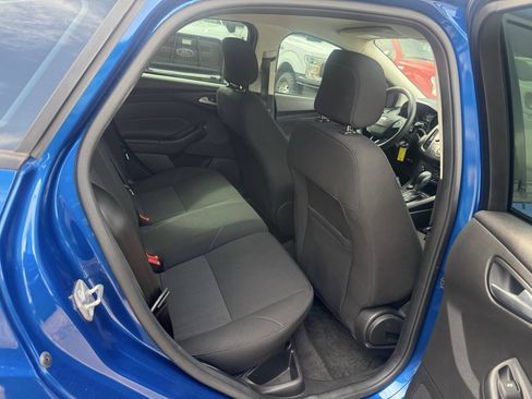 Used 2018 Ford Focus SE FWD image 15