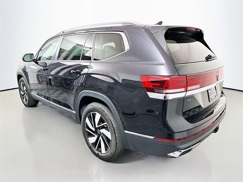 New 2026 Volkswagen Atlas SEL image 5