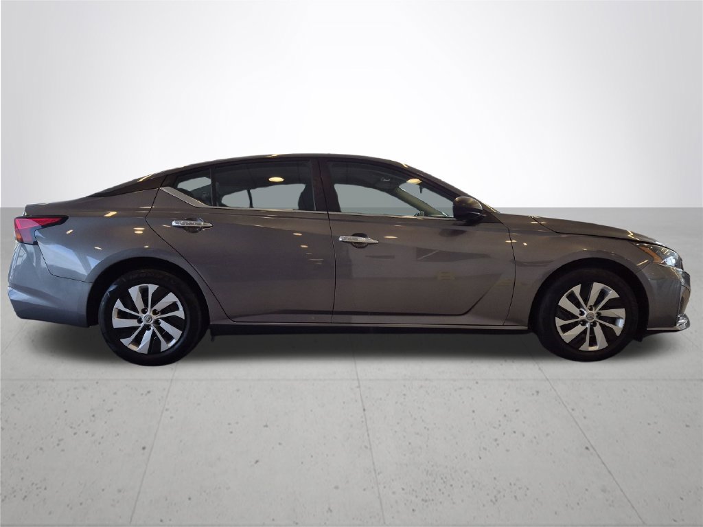 Used 2024 Nissan Altima 2.5 S FWD image 4