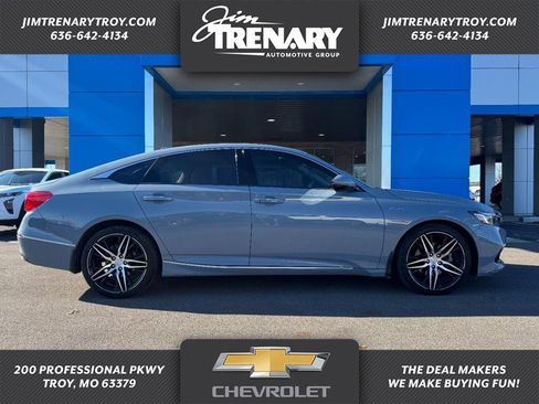 Used 2022 Honda Accord Touring image 1